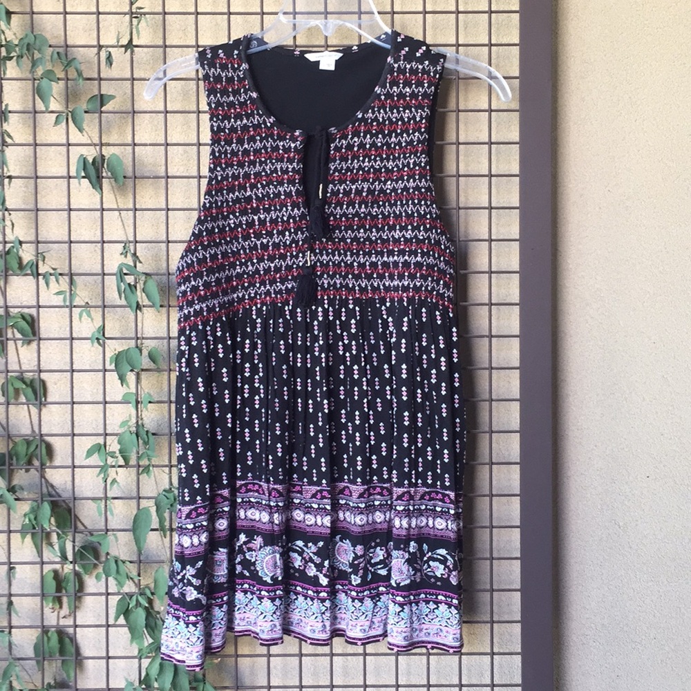 {Sweet Grey}SzS BlkFloralSleevelessSmockedTop